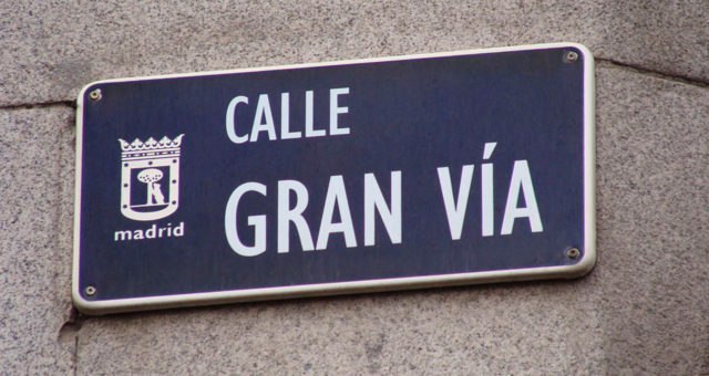 ¿Cómo se pone nombre a una calle en Madrid?